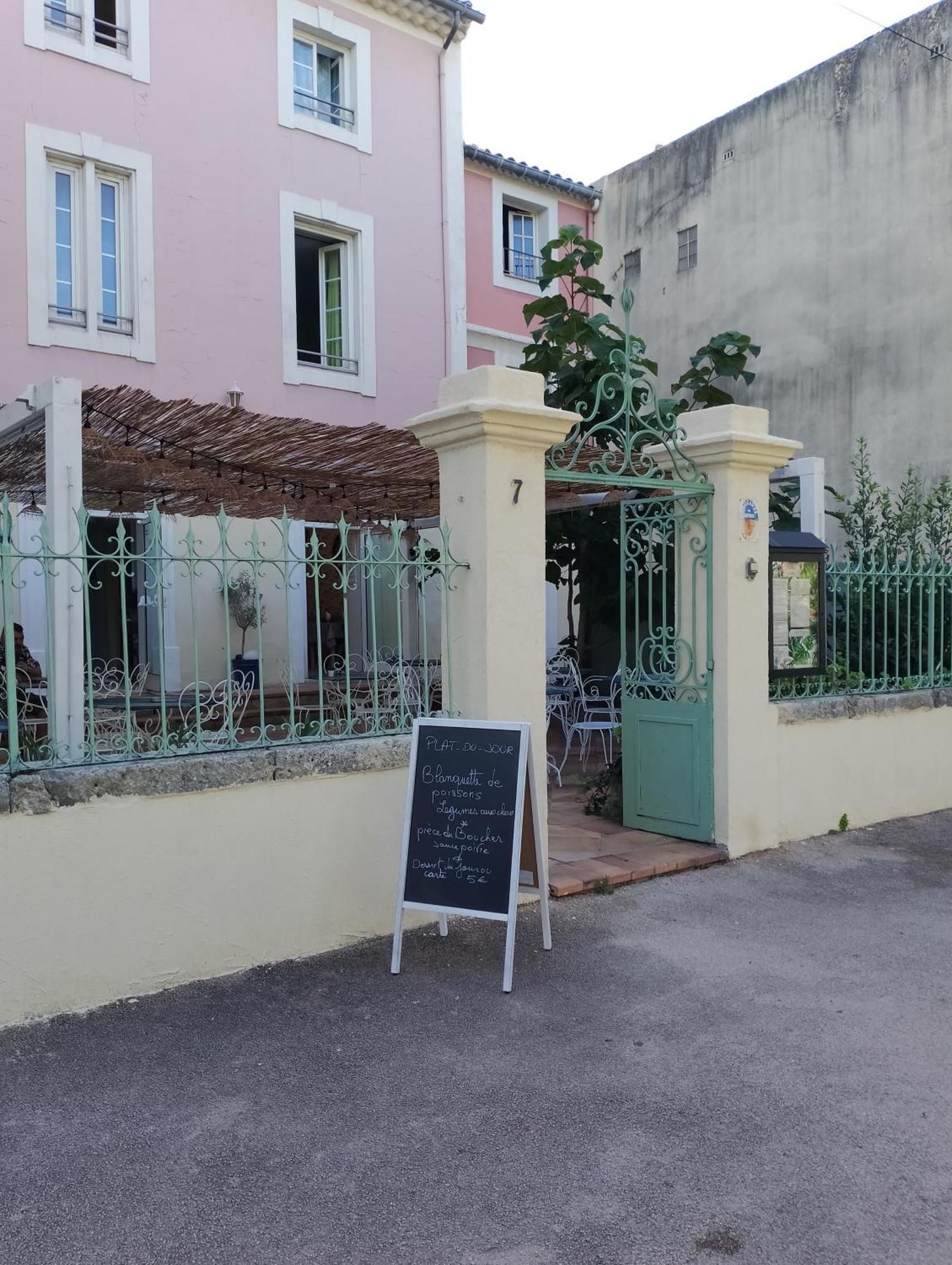 Le Patio De Fabio Bed and Breakfast Bollène Exteriör bild