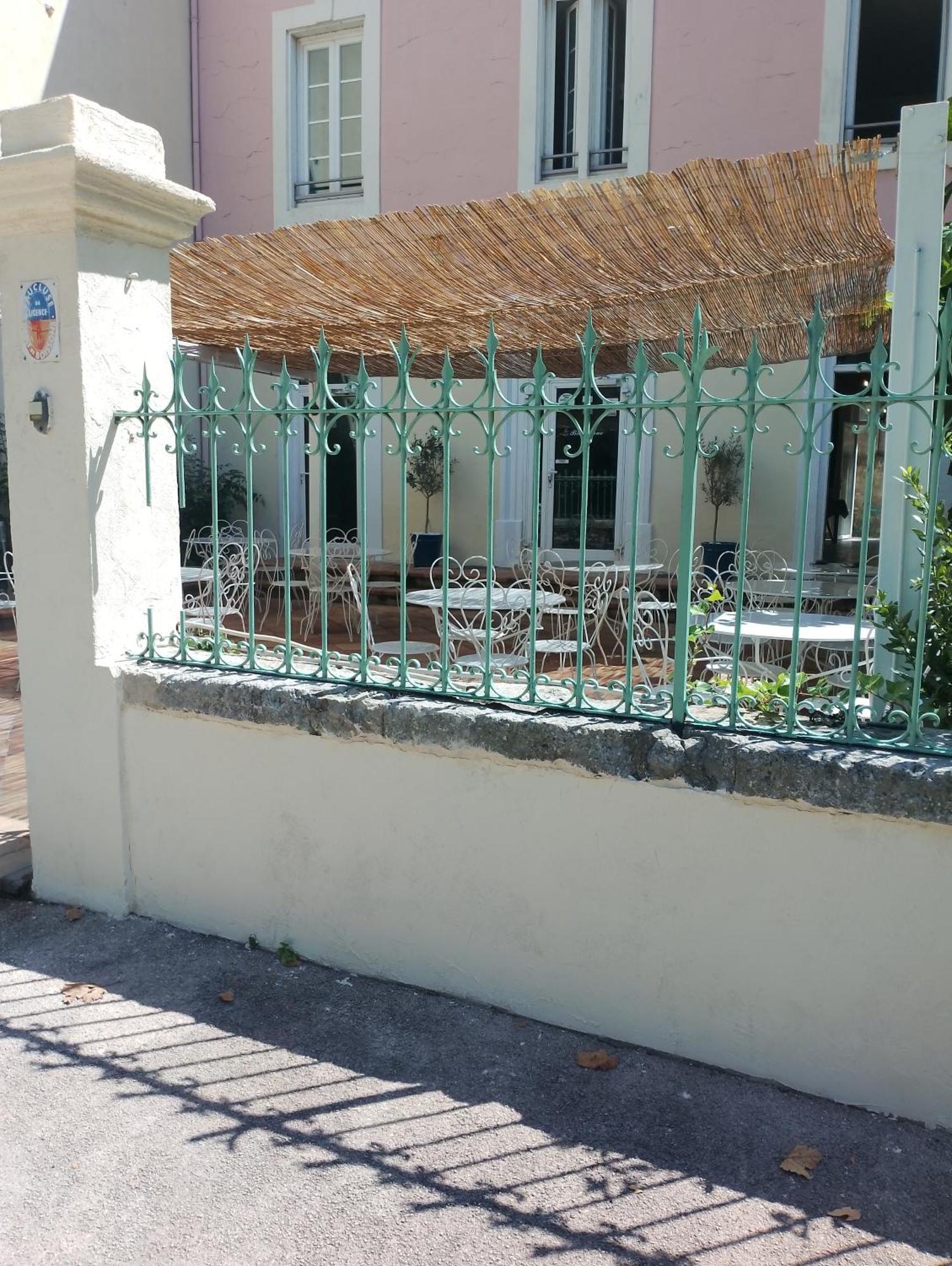 Le Patio De Fabio Bed and Breakfast Bollène Exteriör bild